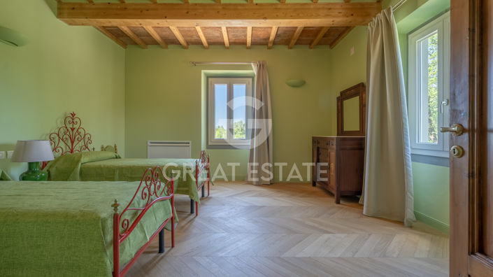 Image No.37-7 Bed Country House for sale
