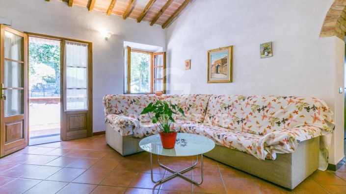 Image No.6-10 Bed Country House for sale