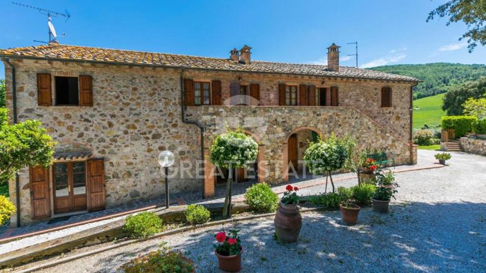 Image No.7-10 Bed Country House for sale