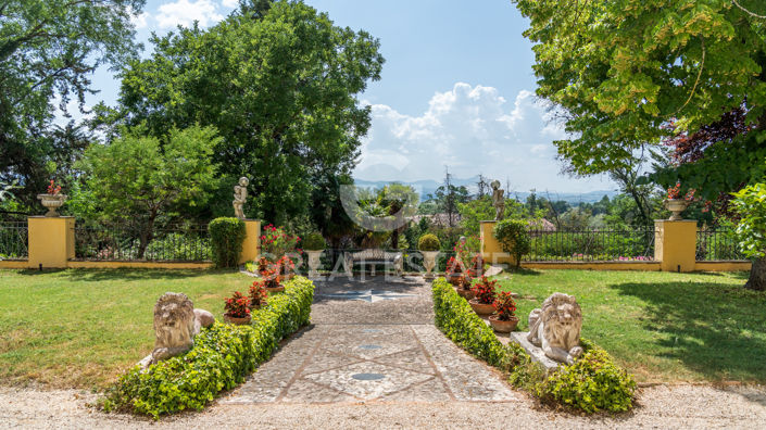 Image No.27-5 Bed Villa for sale