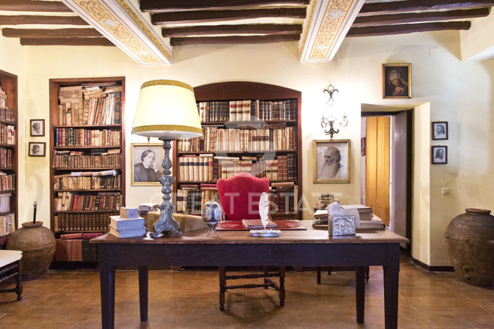 Image No.39-5 Bed Villa for sale