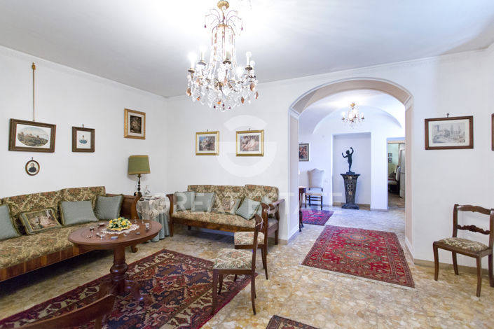 Image No.46-5 Bed Villa for sale