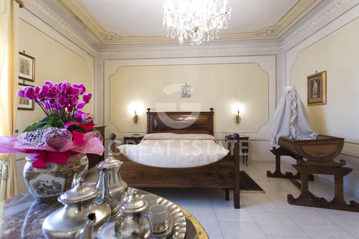 Image No.51-5 Bed Villa for sale