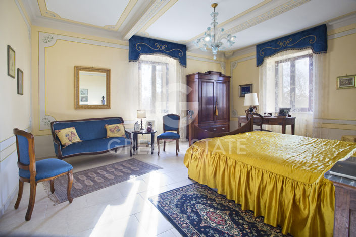 Image No.52-5 Bed Villa for sale