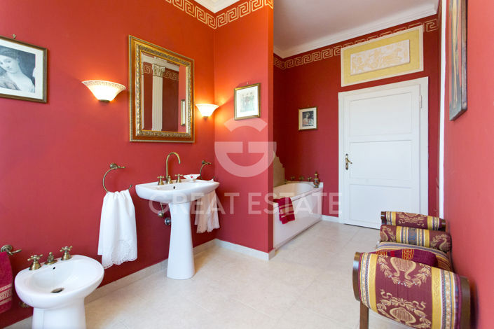 Image No.53-5 Bed Villa for sale