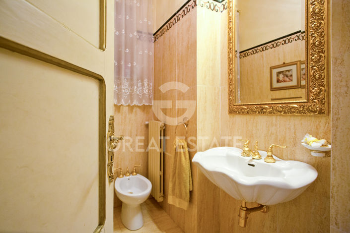 Image No.55-5 Bed Villa for sale