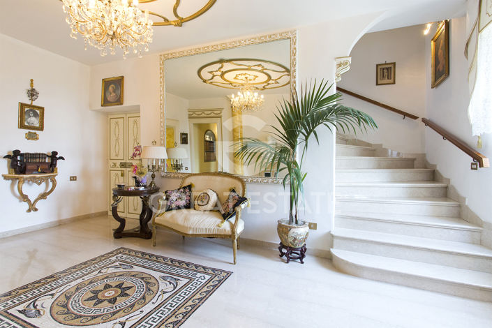 Image No.6-5 Bed Villa for sale