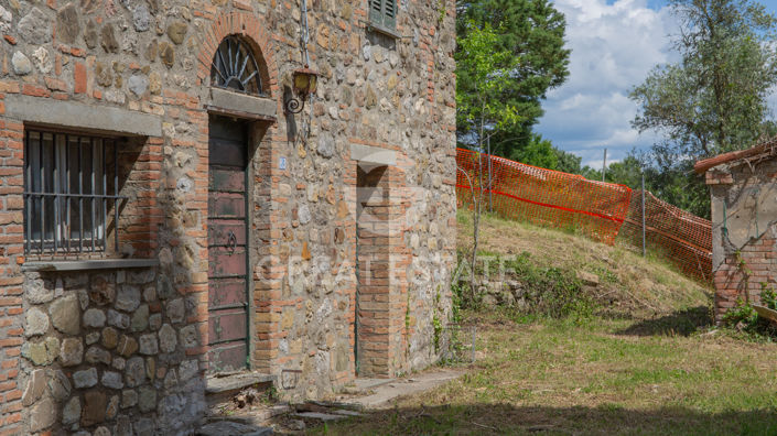 Image No.20-4 Bed Country House for sale