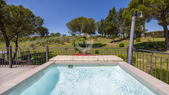 Image No.19-10 Bed Country House for sale