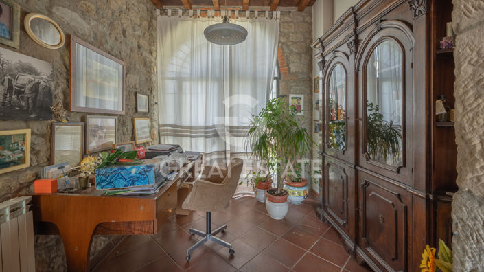 Image No.32-8 Bed Country House for sale