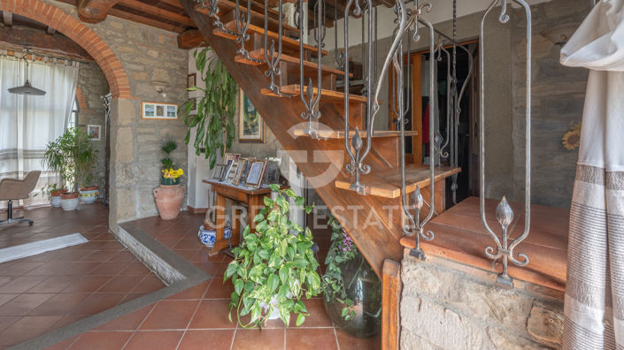 Image No.33-8 Bed Country House for sale