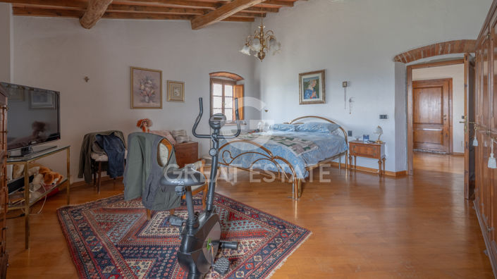Image No.36-8 Bed Country House for sale