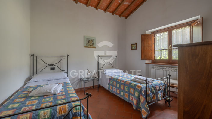 Image No.46-8 Bed Country House for sale