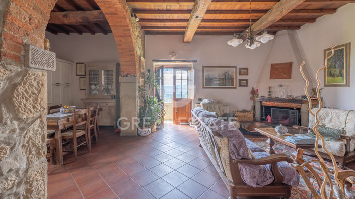 Image No.7-8 Bed Country House for sale