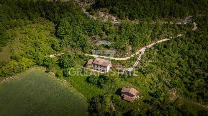 Image No.5-Maison de campagne de 4 chambres à vendre à Pietralunga