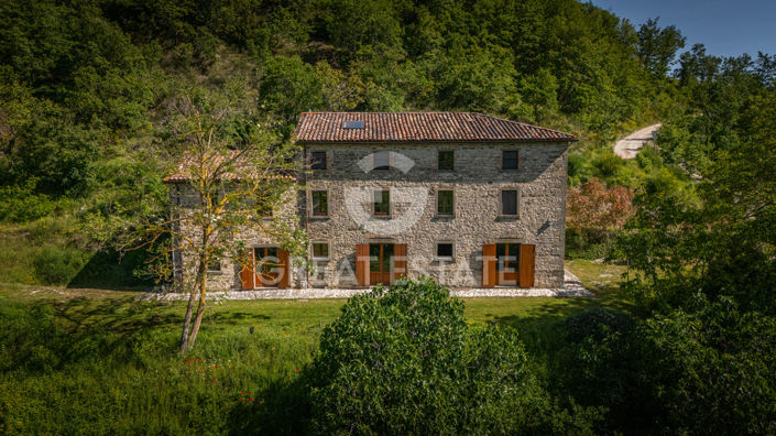 Image No.9-Maison de campagne de 4 chambres à vendre à Pietralunga