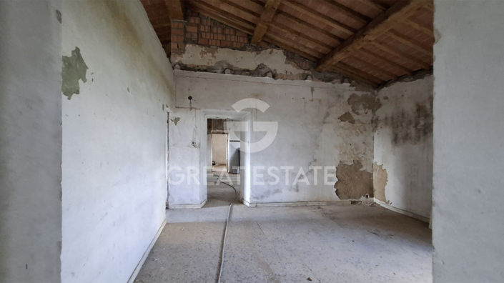Image No.23-6 Bed Country House for sale
