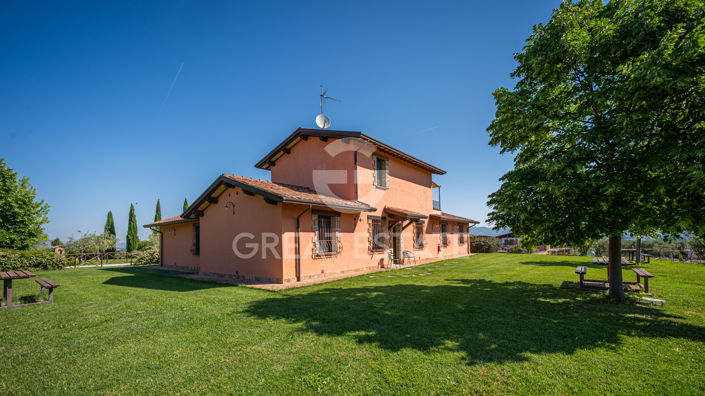 Image No.20-13 Bed Country House for sale
