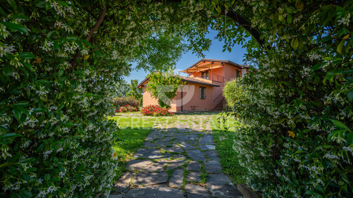 Image No.29-13 Bed Country House for sale