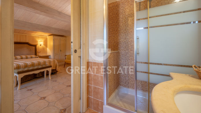 Image No.47-13 Bed Country House for sale