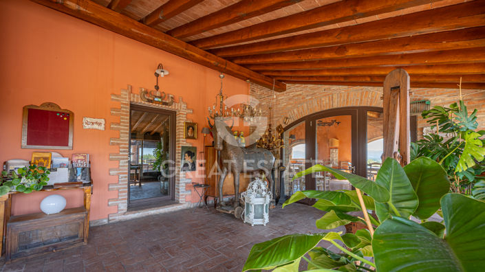 Image No.7-13 Bed Country House for sale