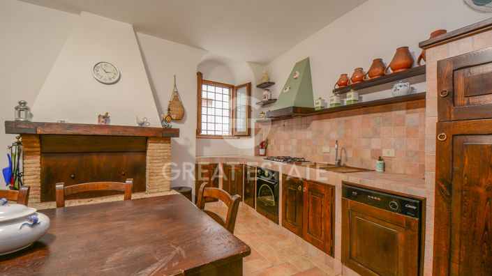 Image No.16-3 Bed Property for sale