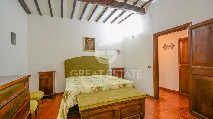 Image No.19-3 Bed Property for sale