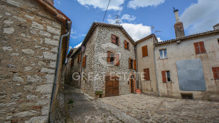 Image No.9-3 Bed Property for sale