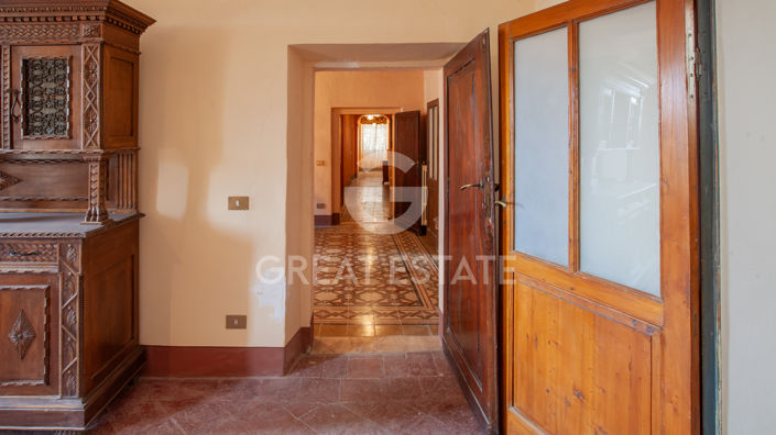 Image No.15-4 Bed Property for sale