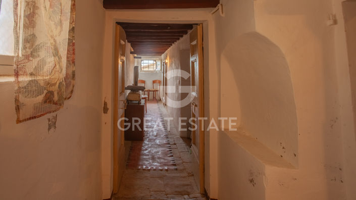 Image No.21-4 Bed Property for sale