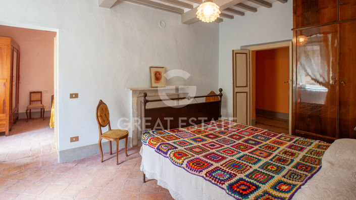 Image No.28-4 Bed Property for sale