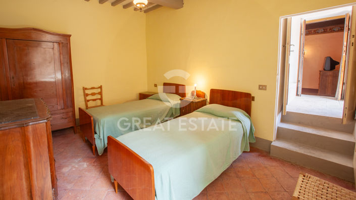 Image No.30-4 Bed Property for sale