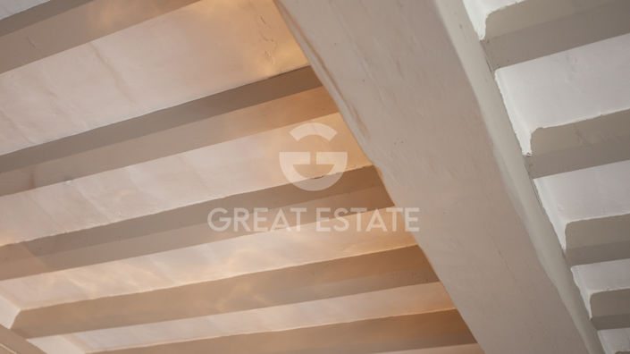 Image No.43-4 Bed Property for sale