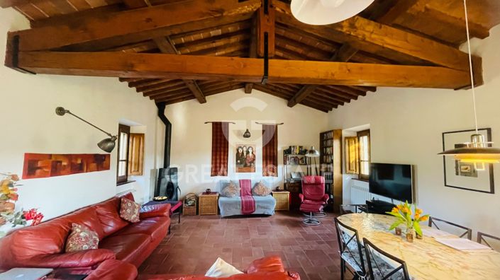 Image No.5-Maison de campagne de 3 chambres à vendre à Cortona