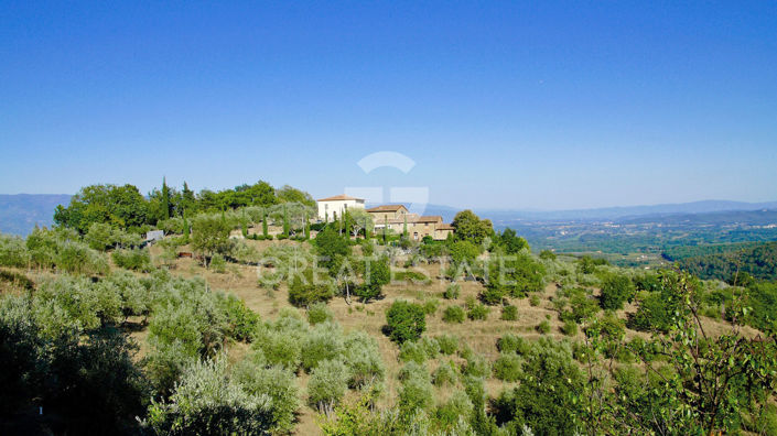 Image No.20-12 Bed Country House for sale