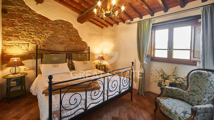 Image No.33-12 Bed Country House for sale