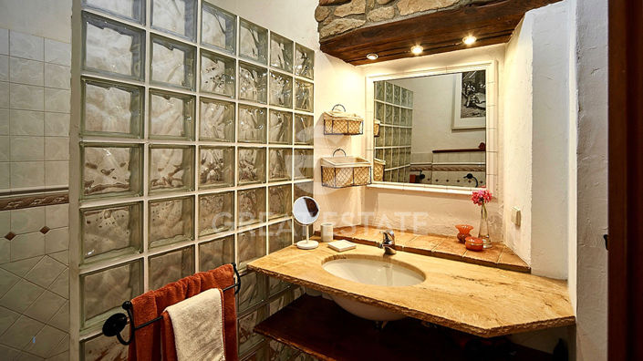 Image No.36-12 Bed Country House for sale