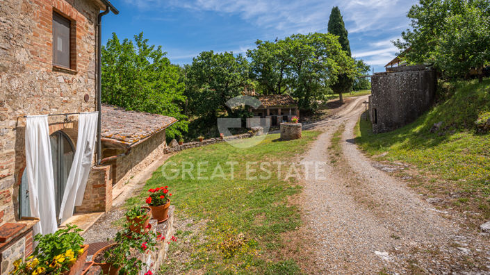 Image No.12-12 Bed Country House for sale