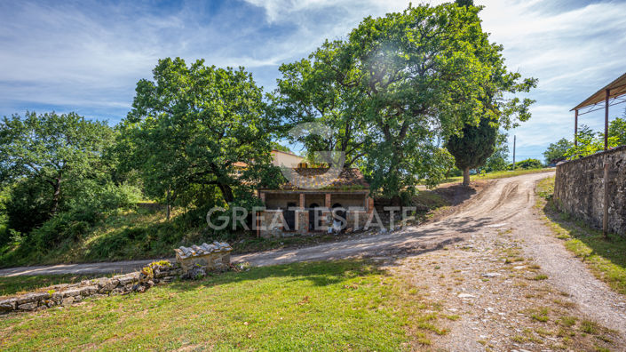 Image No.21-12 Bed Country House for sale