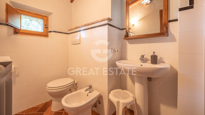 Image No.29-12 Bed Country House for sale