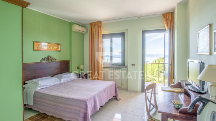 Image No.32-14 Bed Villa for sale