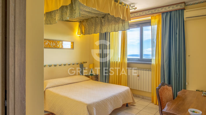 Image No.36-14 Bed Villa for sale