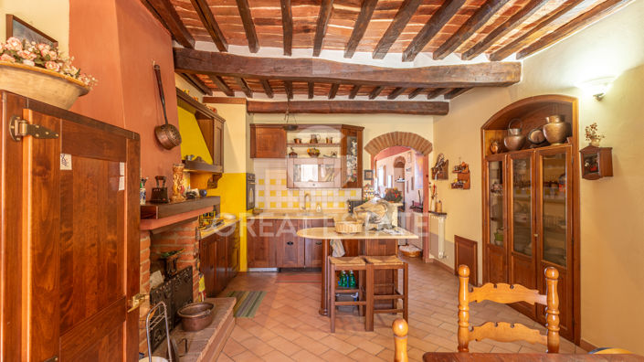 Image No.21-3 Bed Property for sale