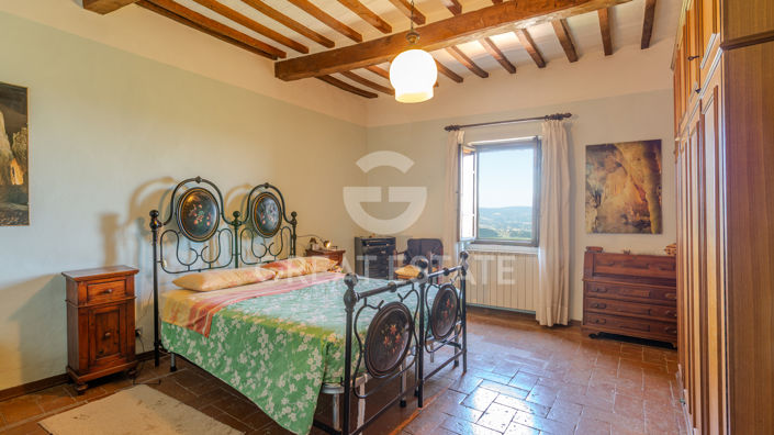 Image No.24-3 Bed Property for sale