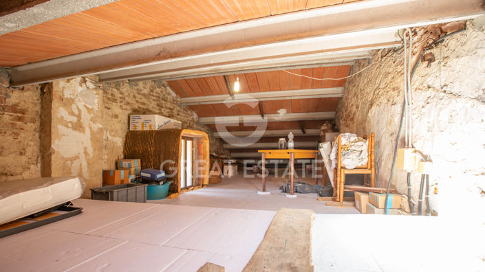 Image No.28-3 Bed Property for sale