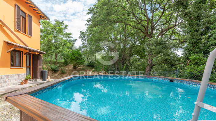 Image No.12-4 Bed Country House for sale