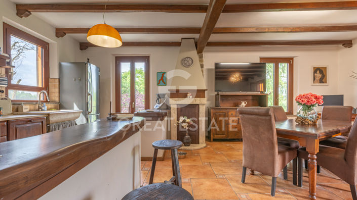 Image No.19-4 Bed Country House for sale