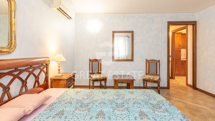Image No.30-4 Bed Country House for sale