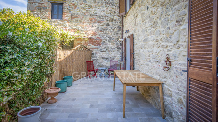 Image No.12-3 Bed Country House for sale
