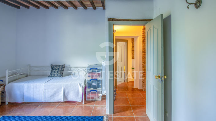 Image No.24-3 Bed Country House for sale